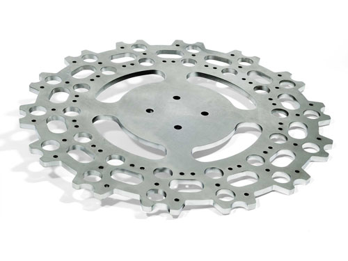 在功能定制与实用性方面积累了丰富的经验