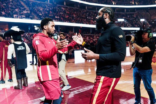 哈登28+7+4+3助骑士横扫步行者冲击东部前三